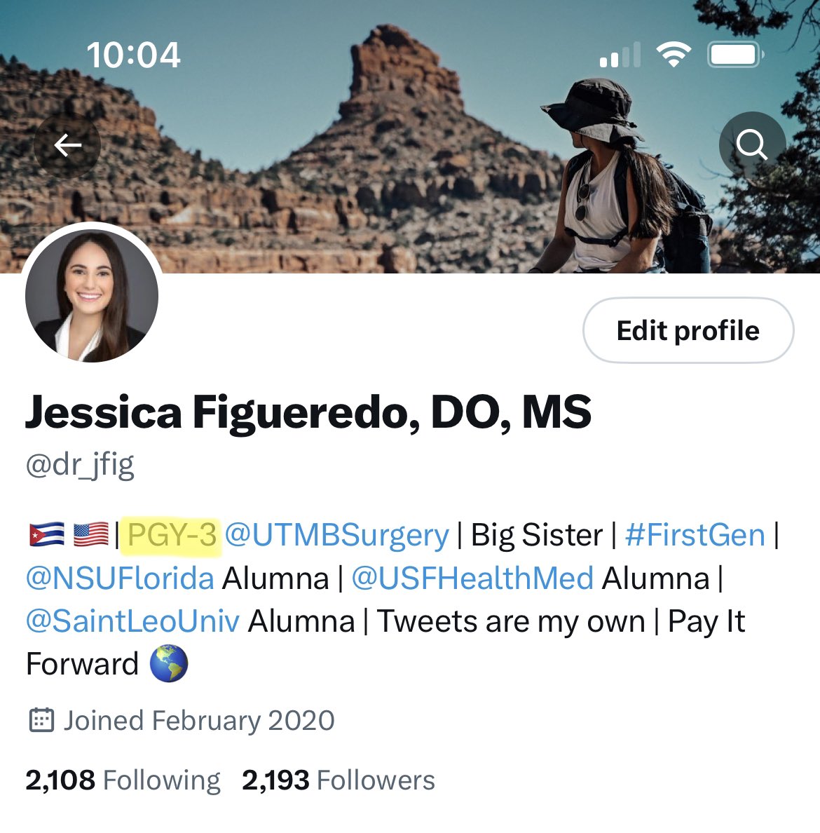dr_jfig's tweet photo. Another year down, PGY-3 here we come 👩🏻‍⚕️ @UTMBSurgery https://t.co/GhXGlVyuVW