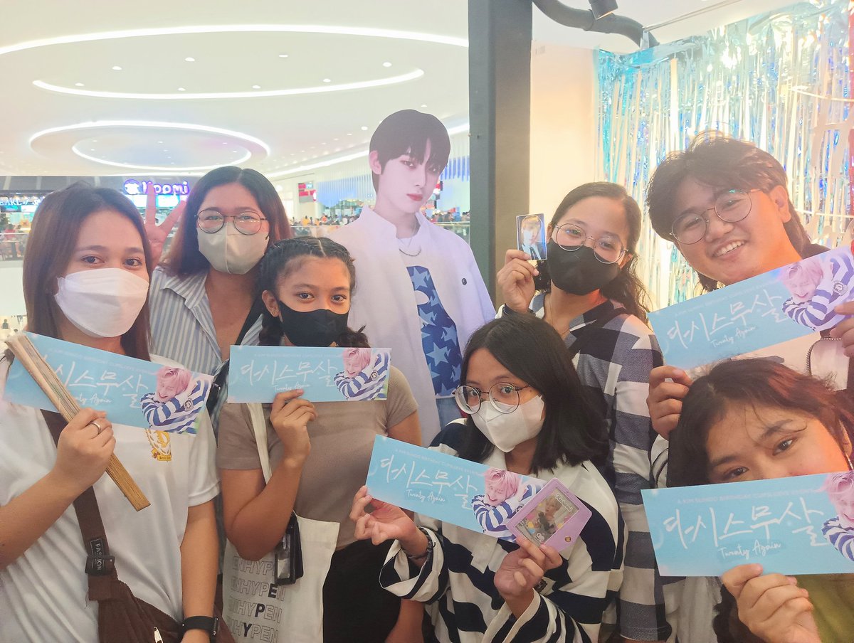 Leesuncartz's tweet photo. ღ.. sunoo cse with co-engene! nice meeting y'all #TwentyAgain 🩵
thankyouusm pu as well for the lovely freebies~ https://t.co/1Er7Gz0Fgl