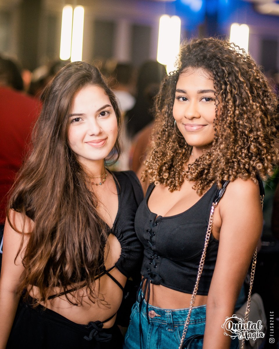 Parada_021's tweet photo. É hoje, Domingão de muito samba!🍀
🔥Todos VIPs até às 18h🔥
Camarotes R$300 reais - 100% revertidos em consumação.
Comemore seu aniversário conosco! Condições especiais 🎉
Informações e reservas:
📲21 99400-4915
#vemproparada021 #parada021 #riodejaneiro #boaterj https://t.co/8pJlqZJxwc