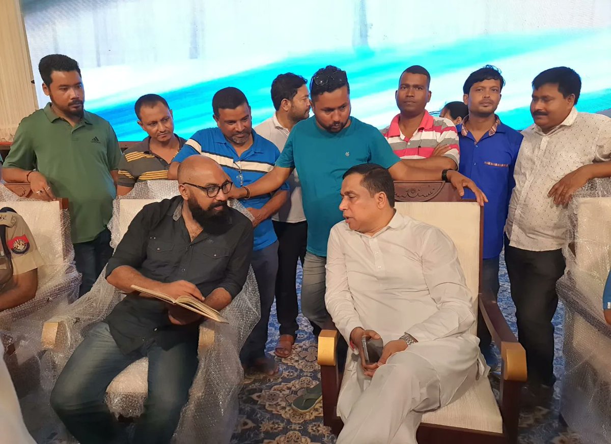 mriganka_dr's tweet photo. Final touch for #historic day tomrw with HMPHE @jayanta_malla da wherein HCM @himantabiswa ,HSP @Bhabesh_KalitaR da & other dignitaries will inaugurate BJP #District_Office , flag off projects for #citybus , #gauravpath , #auditorium & #jalmitra @BJP4Nlb @BJP4India @BJP4Assam https://t.co/jEjpiTHzhb