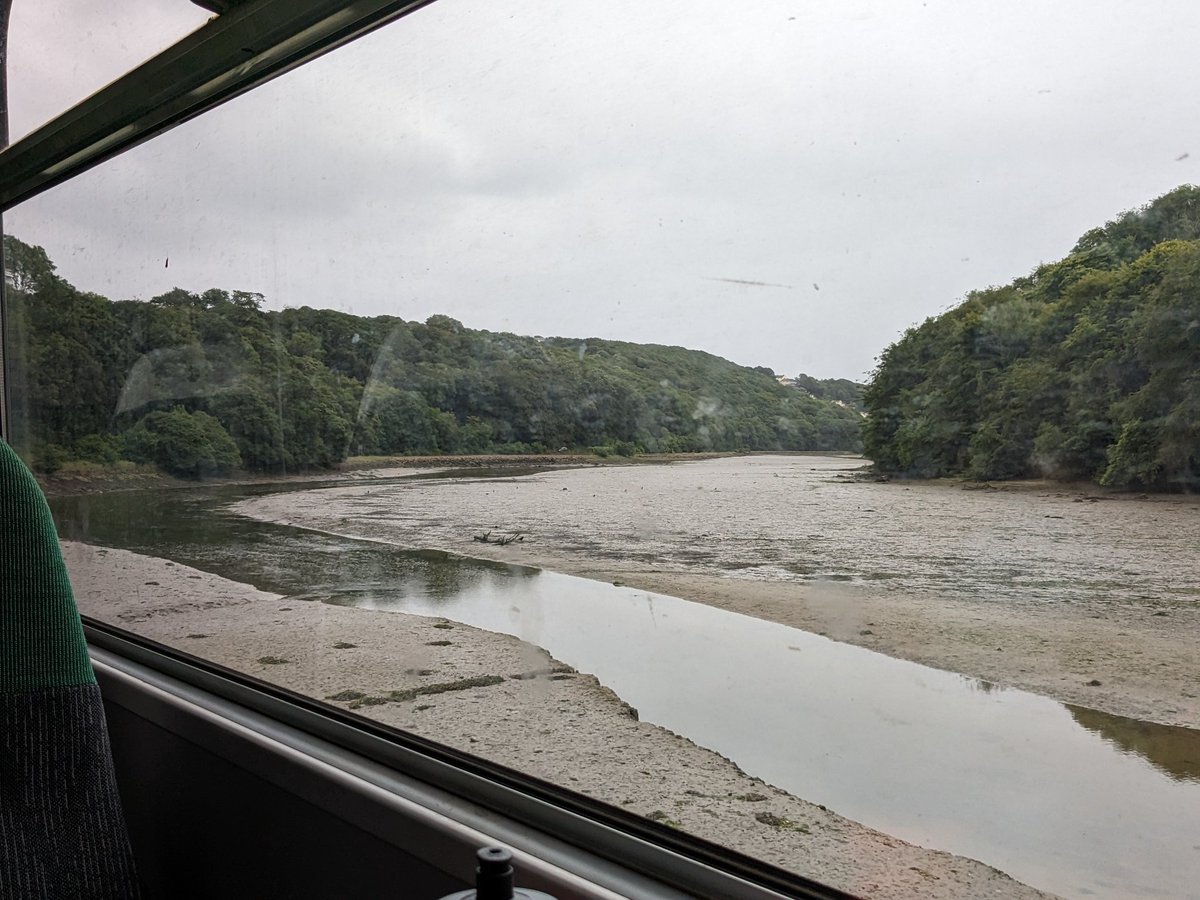 burngold's tweet photo. Took the train into "Devon" to go and visit @BeyondPOfficial Shipton Abbot. #Looe #Conwall https://t.co/Dcdcmj5uMX