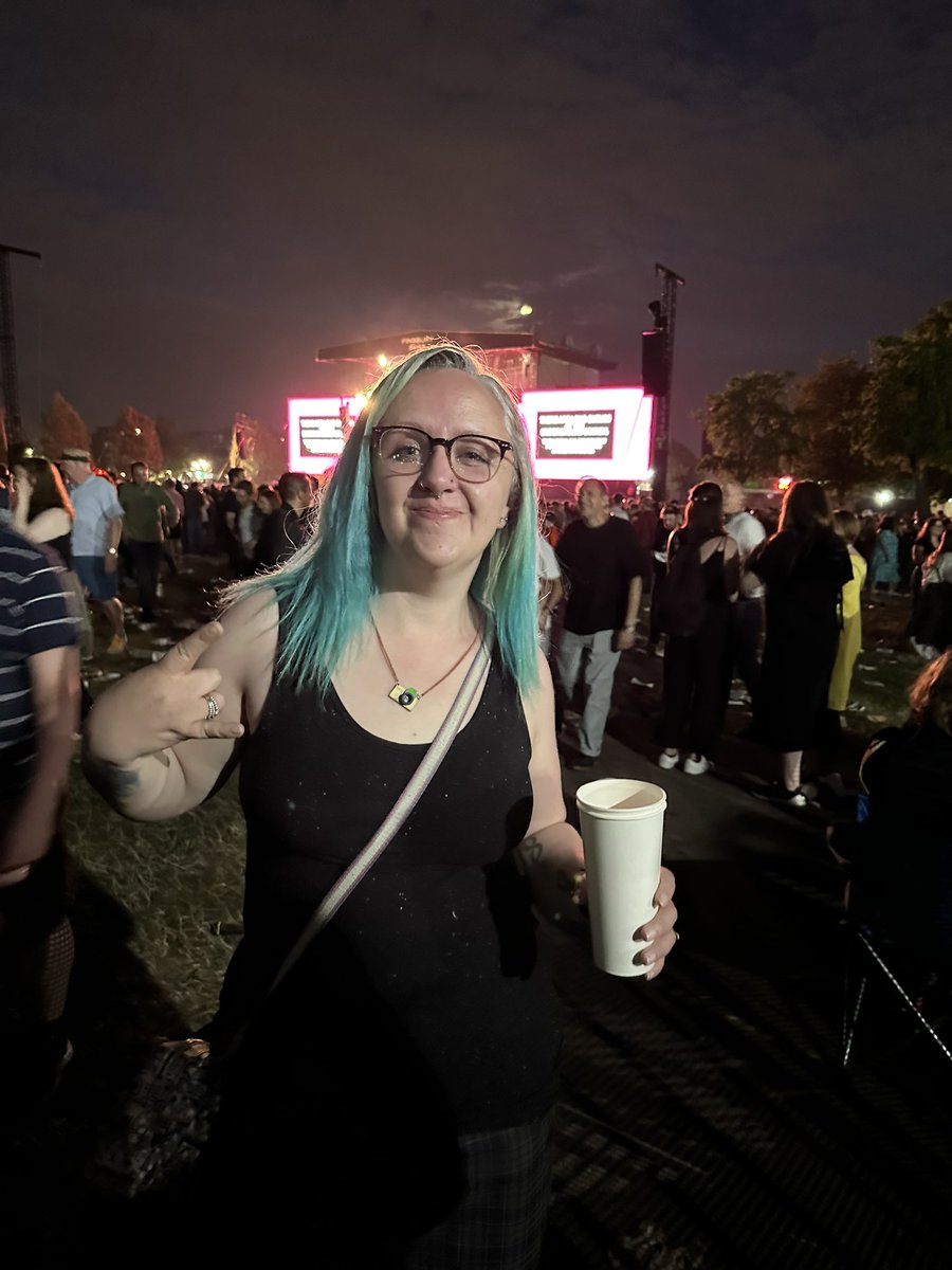 SPC_SaLT's tweet photo. Life goal achieved. Seeing @welovepulp. What a fantastic day 🤩 https://t.co/RGrEMAm8F0