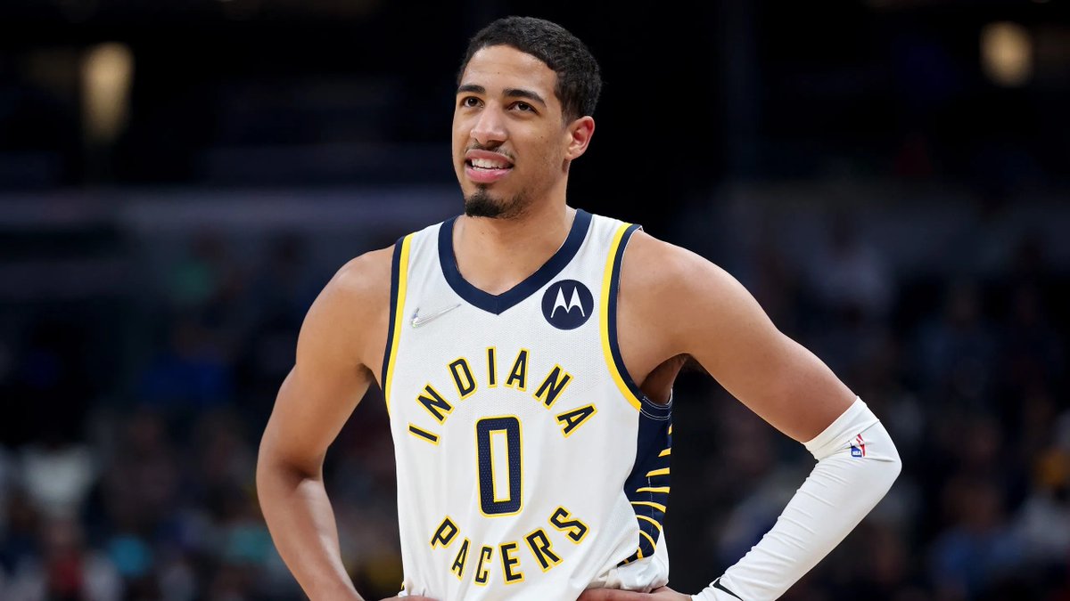Tyrese Haliburton just signed a 5-year $207M contract extension w/ the Pacers. 

Here's how much he will actually earn: 😲

$41.4M: Salary
-
$15.3M: Federal Tax
$4.1M: NBA Escrow
$1.2M: Agent Fee
$971k: FICA/Medicare
$690k: Jock Tax
$652k: Indiana Tax
=
$17.7M: Net Income