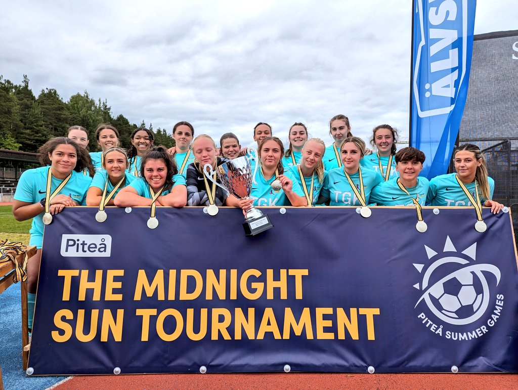 🇸🇪||𝐏𝐈𝐓𝐄𝐀 𝐂𝐔𝐏 𝐅𝐈𝐍𝐀𝐋 

An extremely tough 𝐅𝐢𝐧𝐚𝐥, that was a game too far for our group. It was a brilliant opportunity to play in front of such a boisterous crowd🏟️

Our group stuck together &amp; played as a team, displaying great sportsmanship post game &amp; can