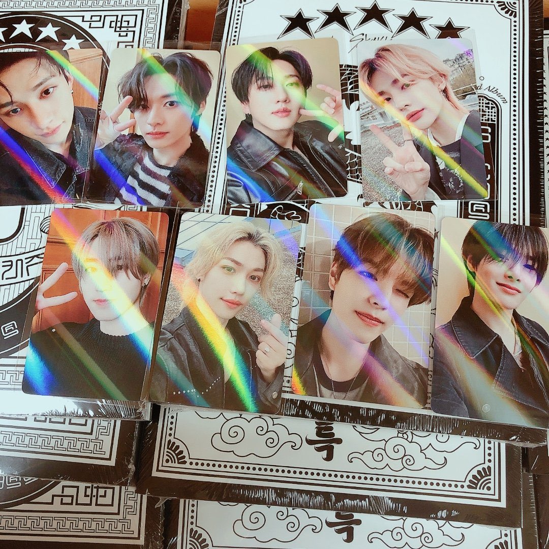 EX9MYE0N's tweet photo. EXİST MAKESTAR GO
pob = 165₺
tr kargo dahil gumruk dahil degil
çoklu claim öncelikli 

minseok✅✅
junmyeon✅✅
chanyeol ✅
jongdae✅
kyungsoo✅
jongin✅
sehun✅✅

fotograftaki gibi holo geliyor poblar 
@EXOtakasTr @smtradetr @Exotradetr @ex9trade https://t.co/iRpcEd4tgv