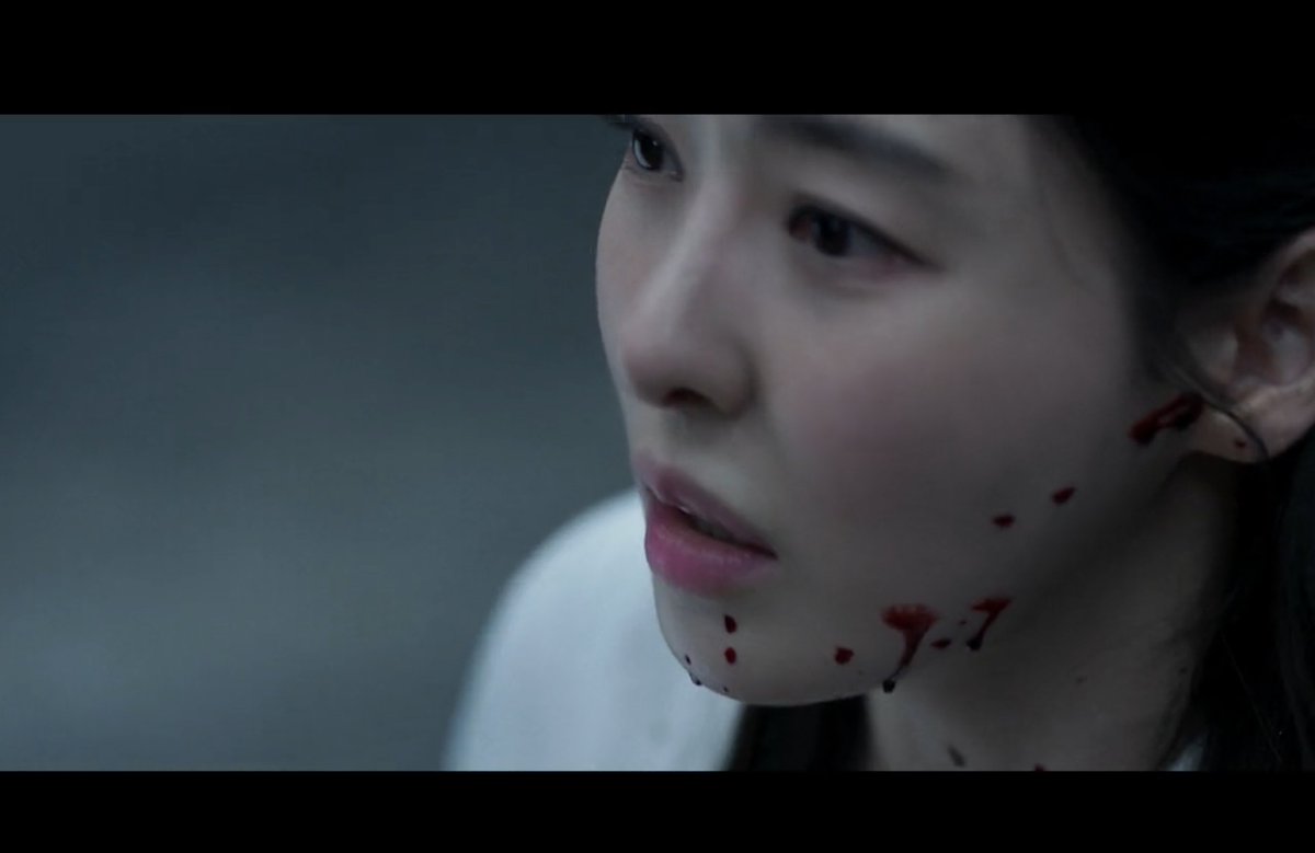 TteokShow's tweet photo. Episode 7 is the most interesting thusfar. I only wish the previous episodes lived up to the hype. That's 6 world-building episodes - none of which were interesting, and only slightly entertaining. Good grief.

#Island #kdrama #Leedahee #chaeunwoo https://t.co/mPiaS7DwbX