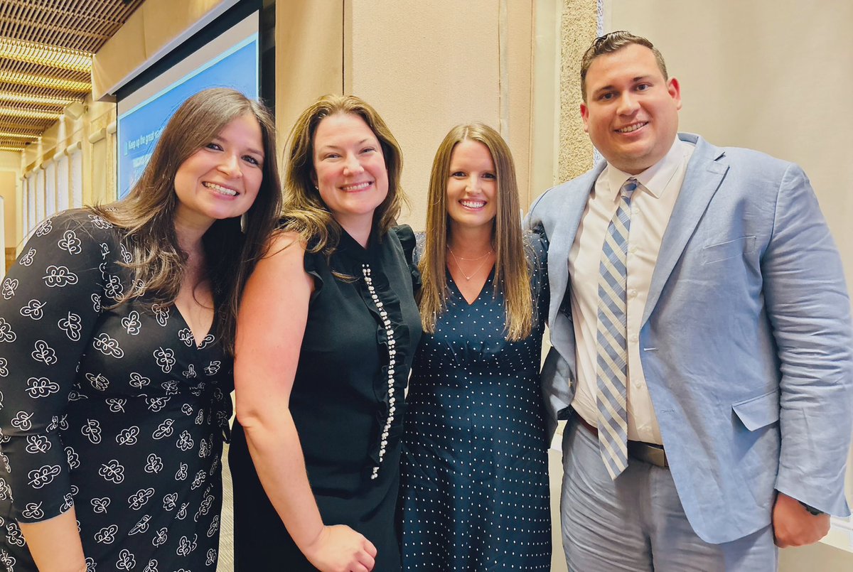 HendrickPagan's tweet photo. Thank you Dallas, for a great year. Had an amazing year training at UTSW, learning from amazing and brilliant teachers, and colleagues. 

Now starting a new journey,  becoming an attending 🇵🇷 https://t.co/neZOcVShii