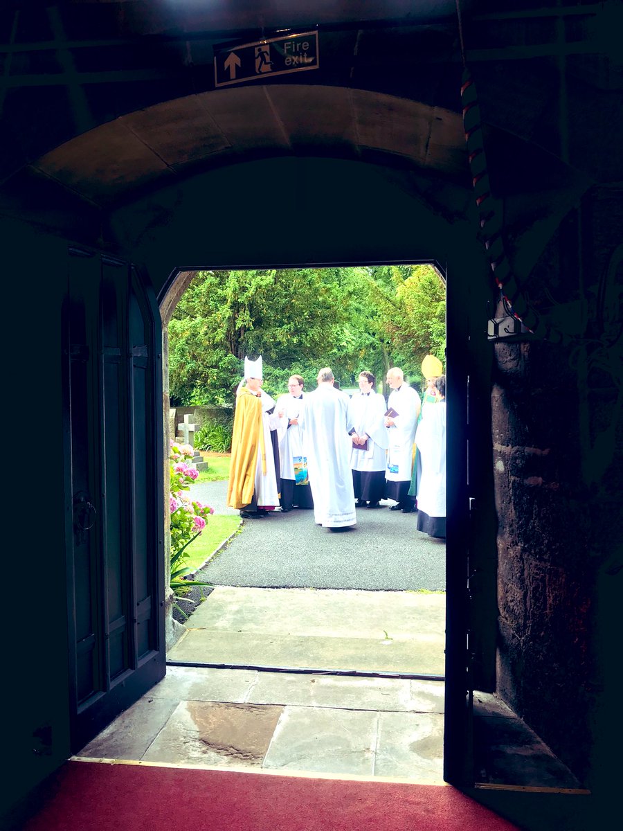 Ordination day! Celebrating our fabulous @gaulty86 and our amazing @Stlukeschurchbb who defy motorway closures to let their love and support be known. #tribe #ordination @cofelancs