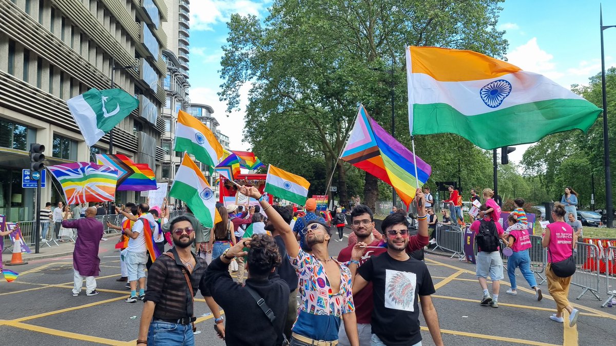 Proud to be walking in London Pride 2023 with Allies, representing the Indian & South Asian #LGBTQ communities in UK 
🙏🏽💜💙❤️
@PrideInLondon
@joshi_london
@ferociousoxide
@LotusVisualPro
@Pavan_Joshi_
@QueerhanKhan
@munishce
@mitesh_bhatt
#pride
#PrideInLondon
#NeverMarchAlone