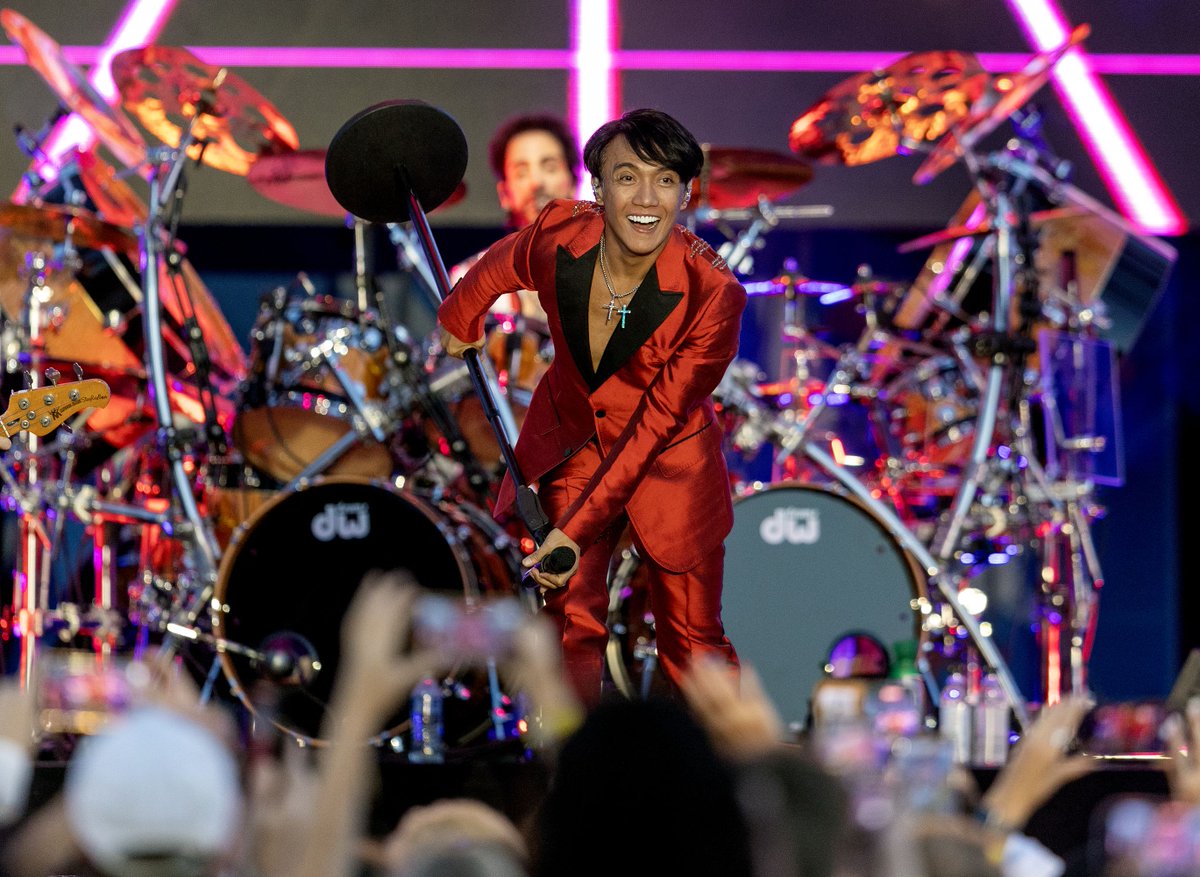 Photo of the day: <a href="/JourneyOfficial/">JOURNEY</a> gives fans at <a href="/StadiumOfFire/">Stadium of Fire</a> a lot to believe in deseret.com/utah/2023/7/2/…