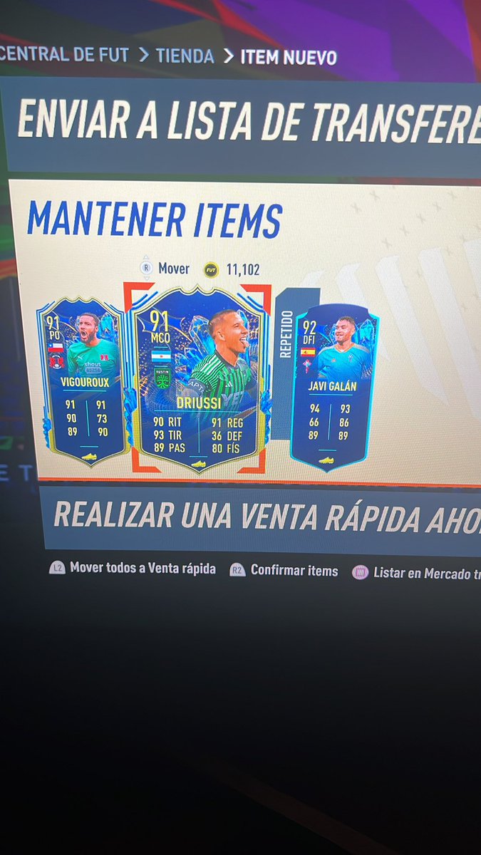 Prax31's tweet photo. @EAFIFADirect why do i receive this in my efigs player pack?? https://t.co/1TINAaTJ3w