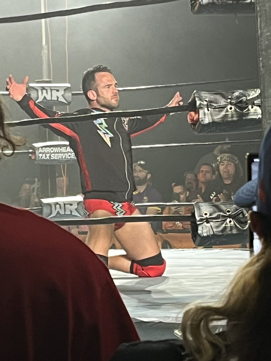 ShayHyde's tweet photo. What a dream match! Both of these guys killed it! Had the crowd chanting “Fight Forever!” #CageOfHorrors https://t.co/SfBn7E7tHI
