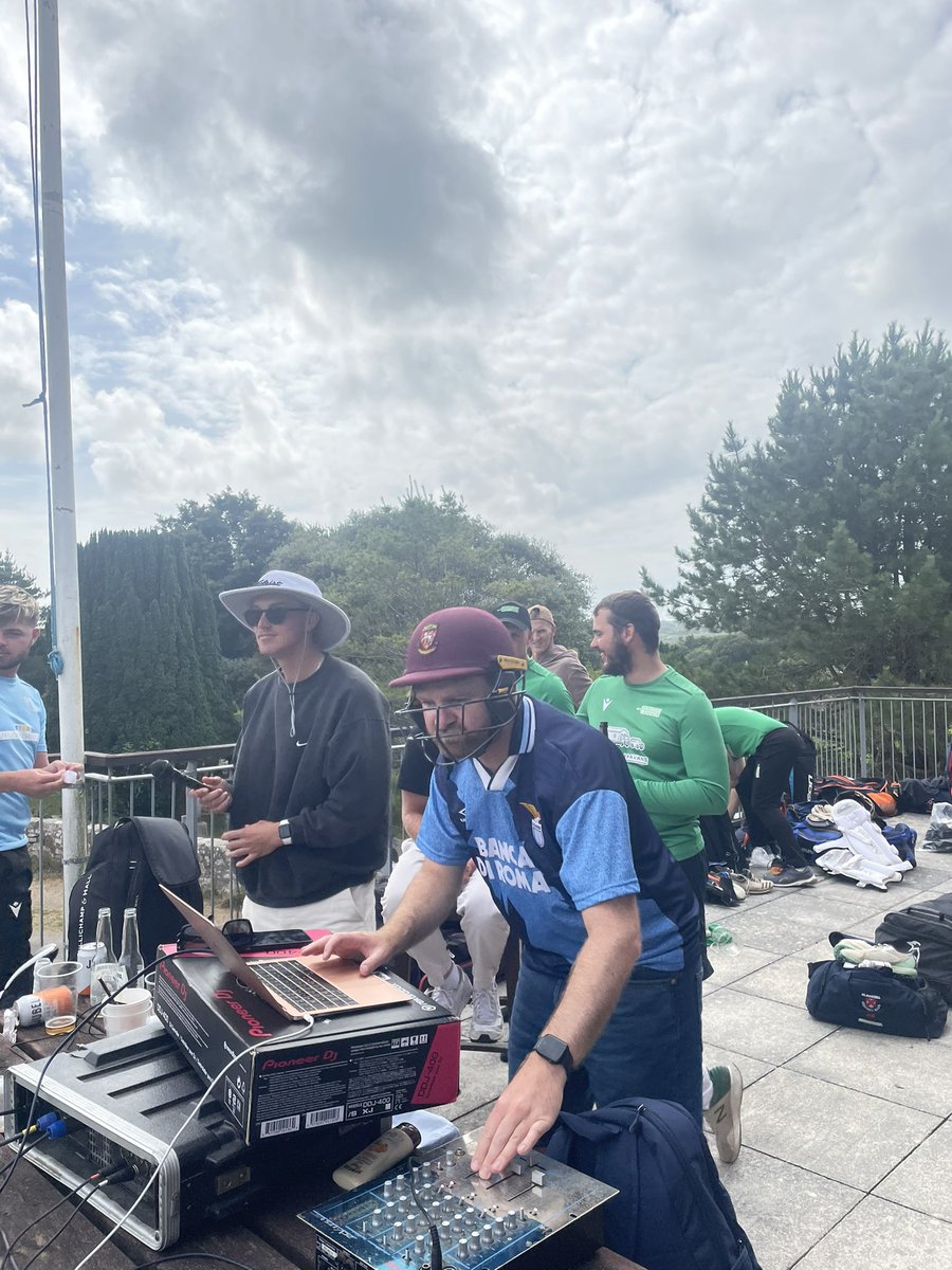 Huge thank you to today’s DJ, Adam Fletcher and commentator Ben Seabrook! 🎤