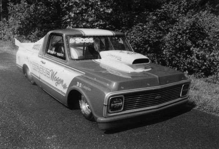 competitionplus's tweet photo. If you raced IHRA Top Sportsman during the years of 1986 through 1989, it was important that you brought a label to the race. Usually, that label was the world’s fastest.
#competitionplus #dragracing #dragracingnews #promodified
READ THE FULL STORY - https://t.co/VU2WU91ZfK https://t.co/ro4qkVDAoU