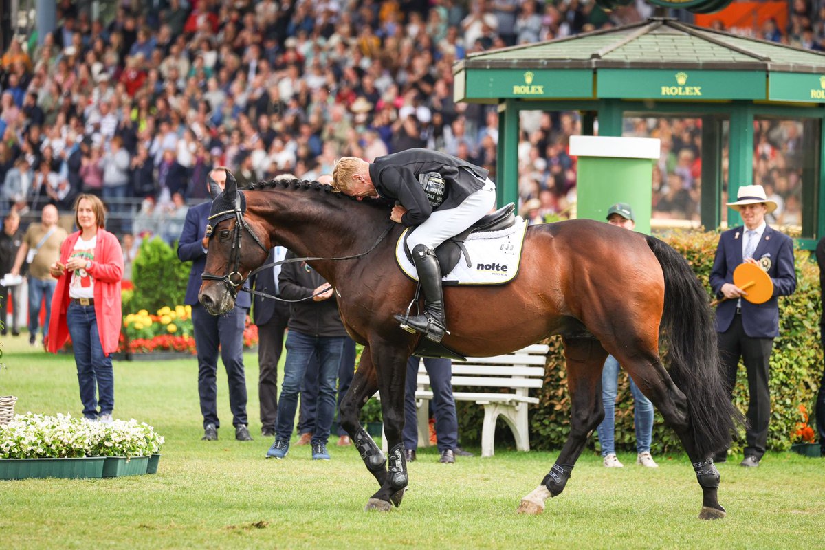 No words needed !! Congratulations, Marcus Ehning! #chioaachen #rolex @rolexgrandslam #rolexgrandslamofshowjumping Foto: Jasmin Metzner