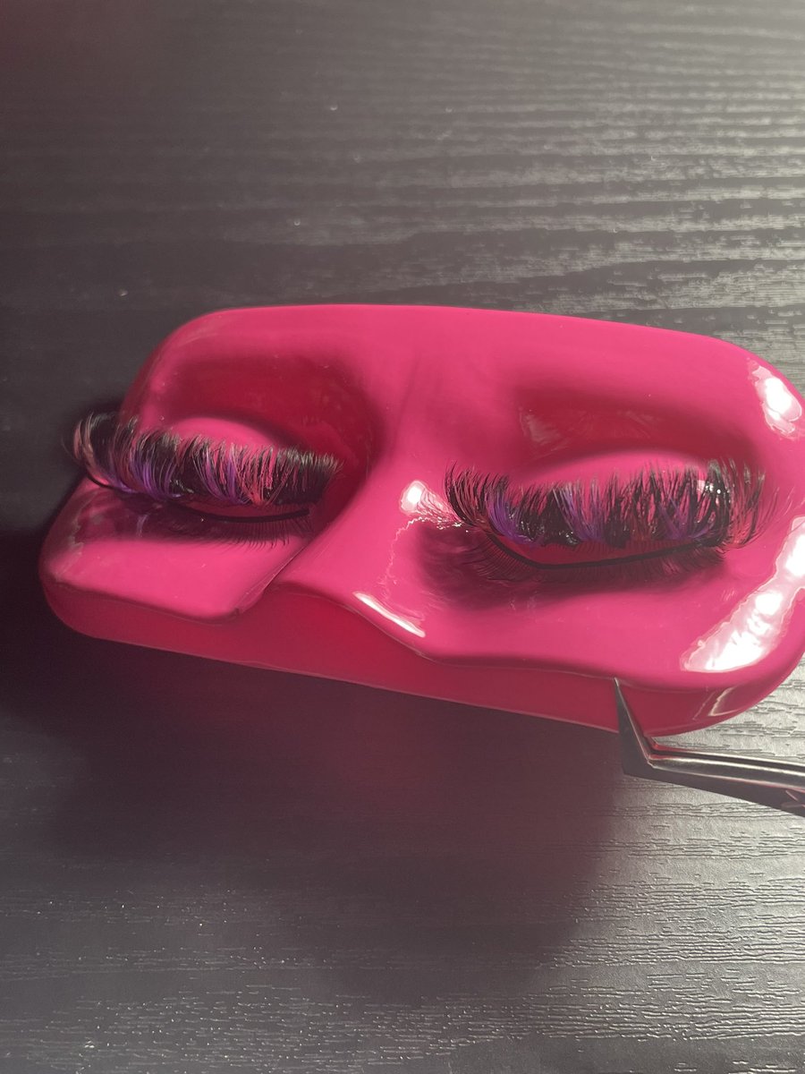 Theolaf05's tweet photo. Our handmade lash strips 
The #lashextension look #without the commitment. No need to spend your money on #lash extensions #Ashes2023 #supportsmallbusiness #supportsmallbusiness #handmade #JungKook_Seven https://t.co/eXGpj5VBxI