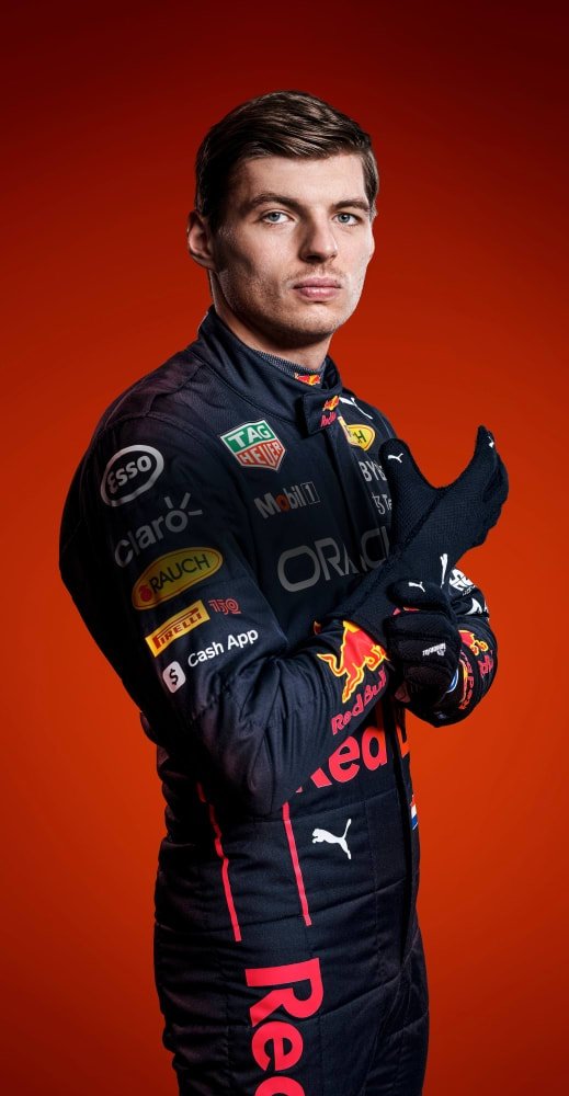 Viví la era de Michael Schumacher y ahora vivo la era de Max Verstappen. 

De esos pilotos que disfrutas ver cada carrera haciendo un manejo impecable y ganando las carreras de una manera sólida.

Agradecido de vivir en las épocas de estos monstruos de la Formula 1.