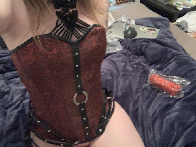 An you guess what items showed up at my house last night? 👀 https://t.co/BKthXyG7CZ<a href="/tag/manyvids"class="tags"><span>#manyvids</span></a>