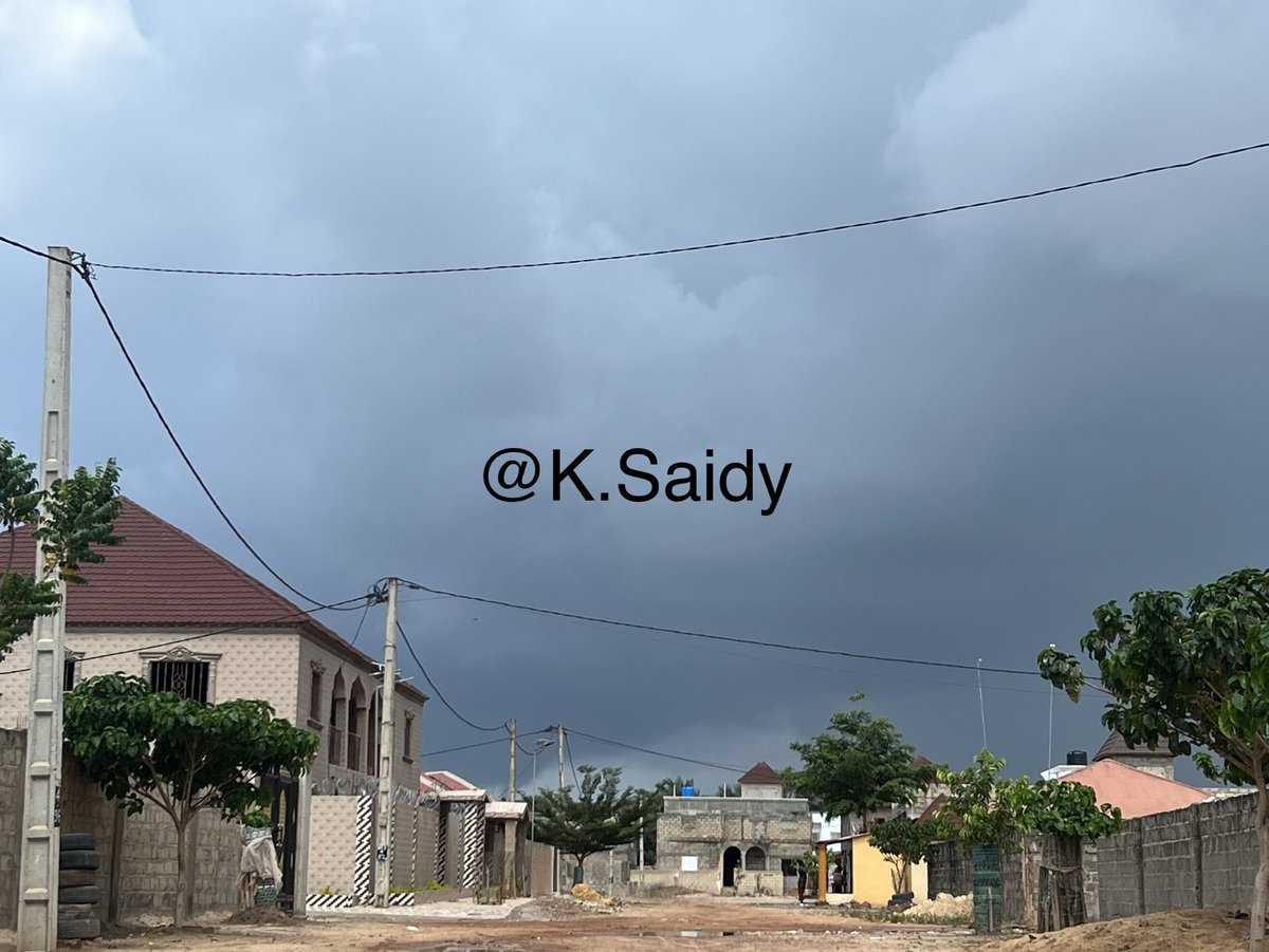 KSaidy2's tweet photo. Raining season 🇬🇲 https://t.co/hXl2IvkKQz