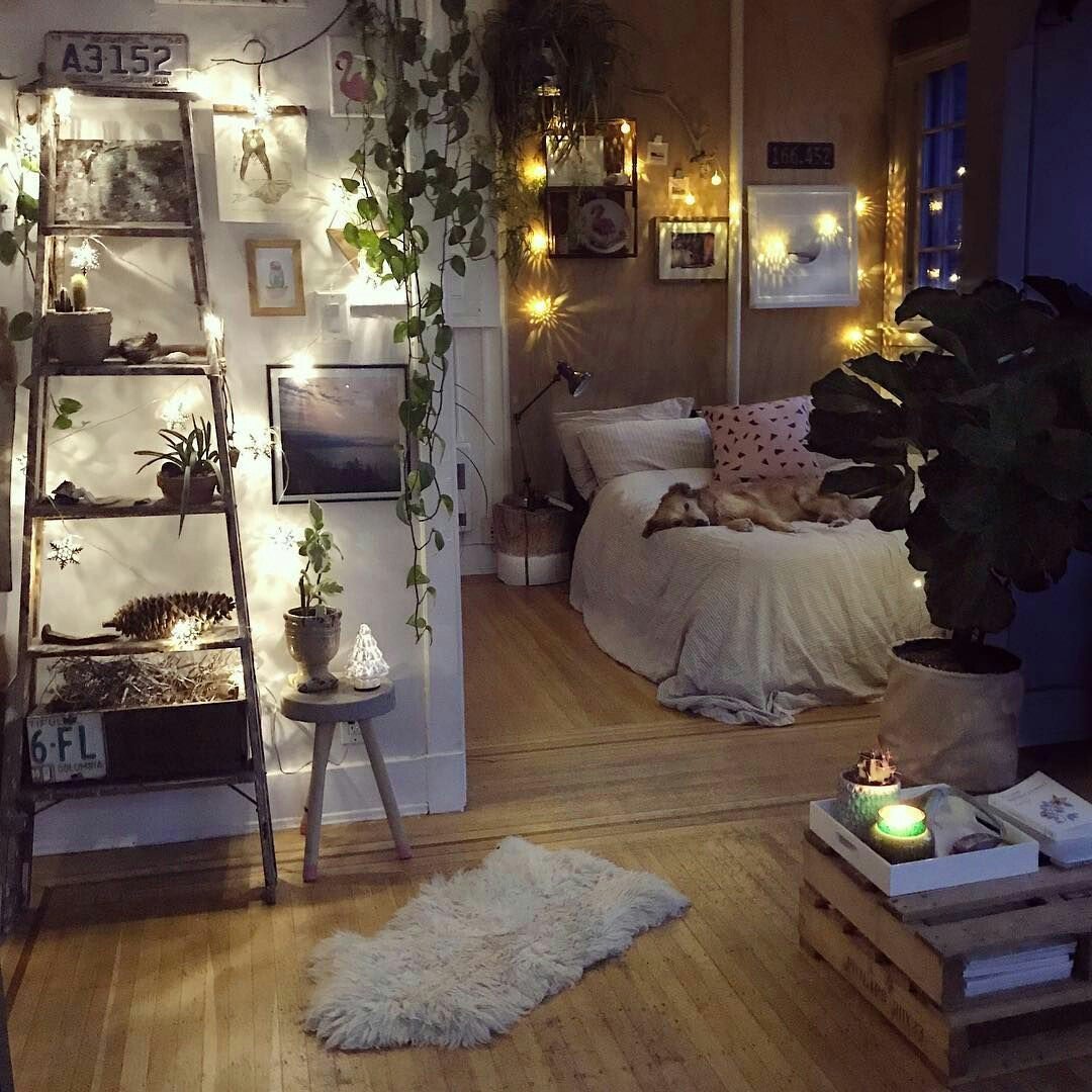 cozy_house's tweet photo. 🏡Discover these 3 tips to establish an aesthetic space around yourself in your home:

1️⃣Incorporate natural elements for a touch of serenity
2️⃣Curate a color palette that reflects your style and personality
3️⃣Arrange decorative items in visually pleasing compositions
 #HomeDecor https://t.co/PZp3WbChdk