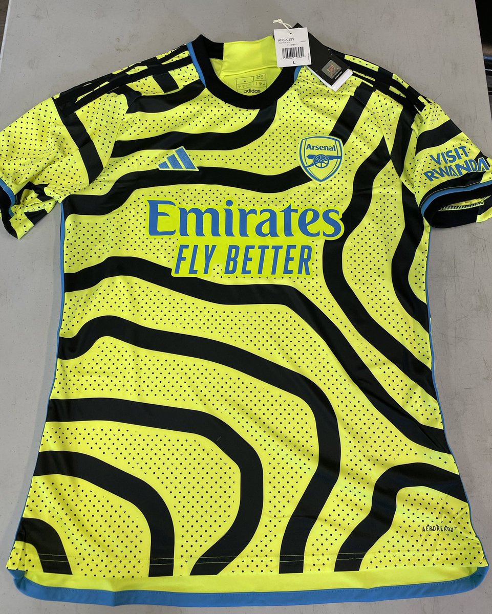 Gunnersc0m's tweet photo. The 2023/24 Arsenal away kit. [@now_arsenaI] https://t.co/hJZmV1mY8g