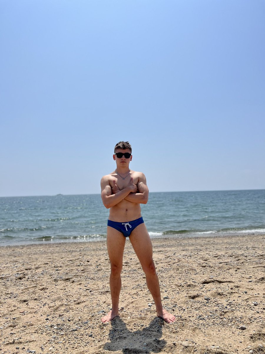 twinkstann's tweet photo. if you like speedos, like this post 💧 https://t.co/LKaQ3TI6LE