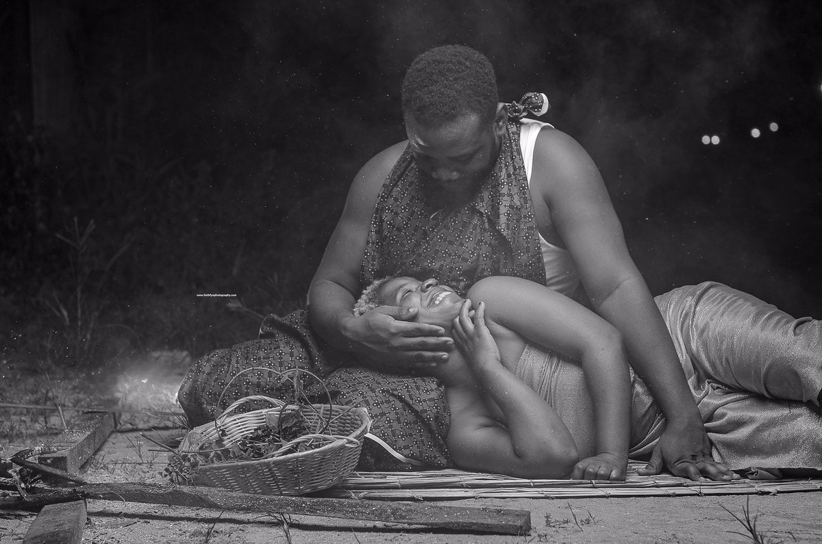 Faithfynphotog2's tweet photo. Back in the days where love was MonochromeMagic
#ClassicLove
#VintageRomance
#TimelessElegance
#BlackAndWhiteLove
#OldWorldCharm
#NostalgicRomance
#InkAndEmbrace
#Retromantic
#EternalLoveAffair @RogerDriscollBW @blackandwhiteom https://t.co/4nVbtXNAtV