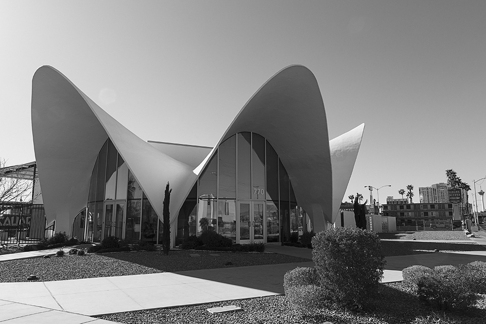 CenterForArch's tweet photo. Join us on July 13 for the opening of our next exhibition: @JannaIreland on the Architectural Legacy of Paul R. Williams in Nevada. Williams was the first licensed Black architect to work in the western region of the US and designed in the 1920s-1970s. 🗓️ https://t.co/razx6c5udV https://t.co/87eH5k2yCb