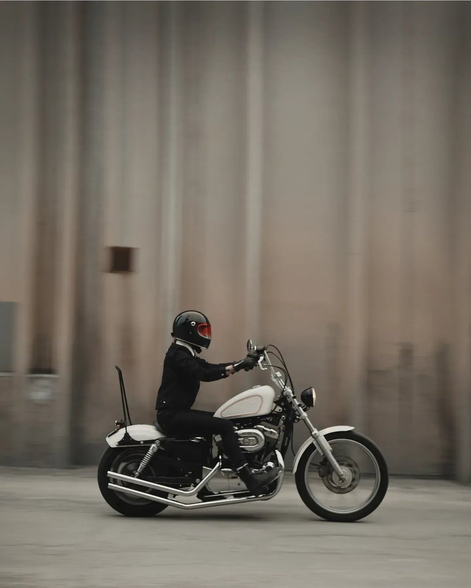 SA1NT_CC's tweet photo. "Exhaling a trail of passion through the exhaust. "

#SaintUnbreakable #SA1NT #SaintCC

Shop now at https://t.co/BtYlUtKGDQ https://t.co/FXPZXhT7UE