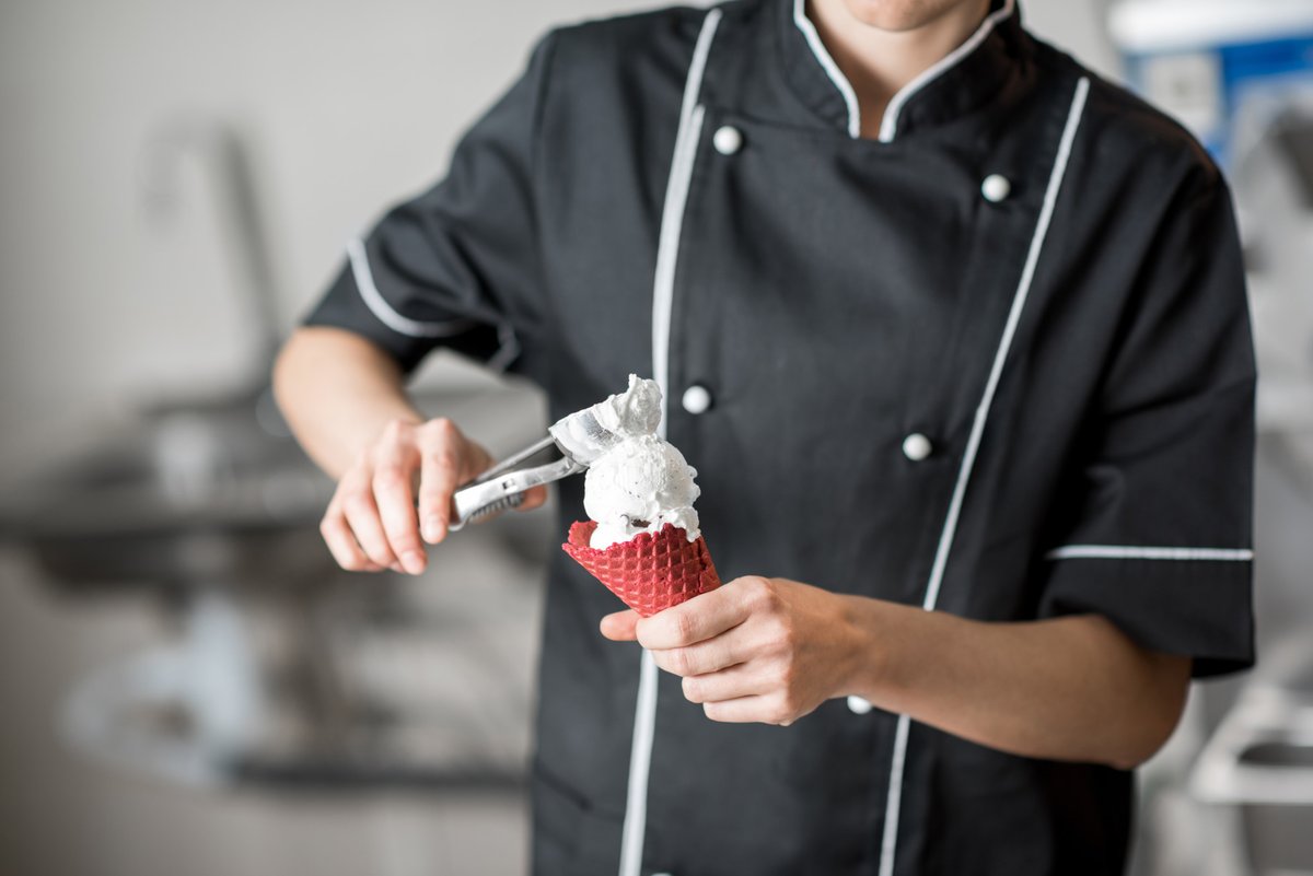 Millennium1UN's tweet photo. Celebrate the 4th of July with us! On the holiday, we will be having an ice cream social in the lobby from 2:00PM-4:00PM. Afterward, you can head on over to the Ambassador Grill &amp; Lounge for a special dinner menu, available from 5:00PM-10:30PM. https://t.co/mw8R3nFBZf