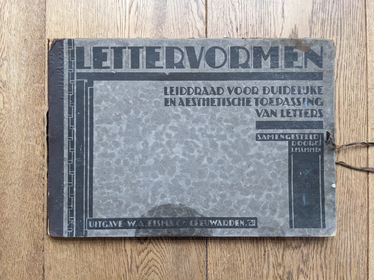 h_donker's tweet photo. Starting with Lettervormen: Leiddraad voor duidelijke en aesthetische toepassing van letters, samengesteld door J. Mammen (circa 1925). A map containing stunning plates, presenting old and new letterforms in both block and script letters. Several of these include #DutchIJ's. https://t.co/cXSSZ2hd0A