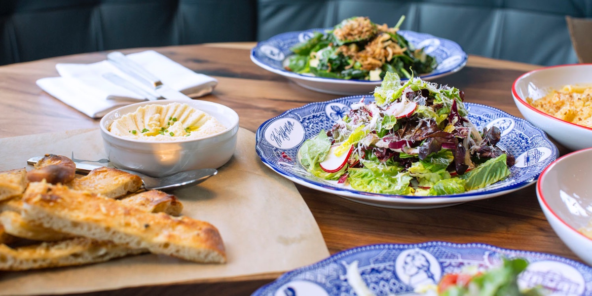 Weekend lunches with us are as delicious as they are stunning 😍

From scratch-made starters to handmade pastas, and delicious salads, there's something for everyone to enjoy when you dine around our tables 🍽️

Book your table at wearefoundingfarmers.com/reservations/.