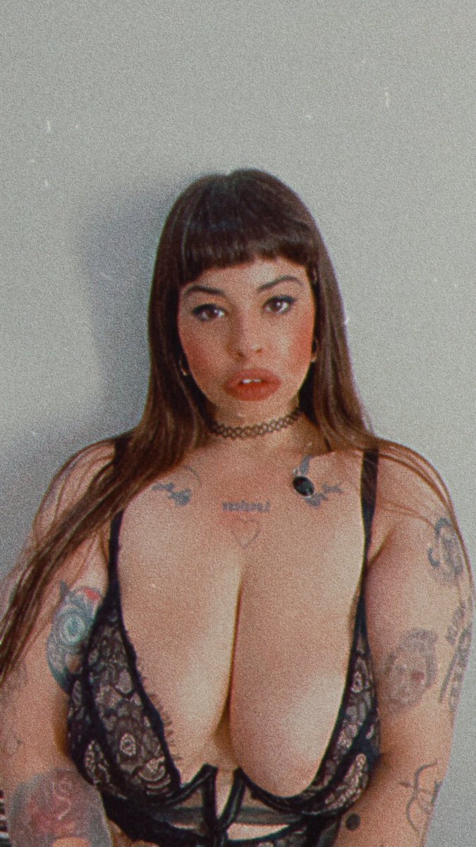 e_kitty666's tweet photo. Video calls on my #onlyfans page https://t.co/rtk1Avxeq4 https://t.co/dboXtwgYHj