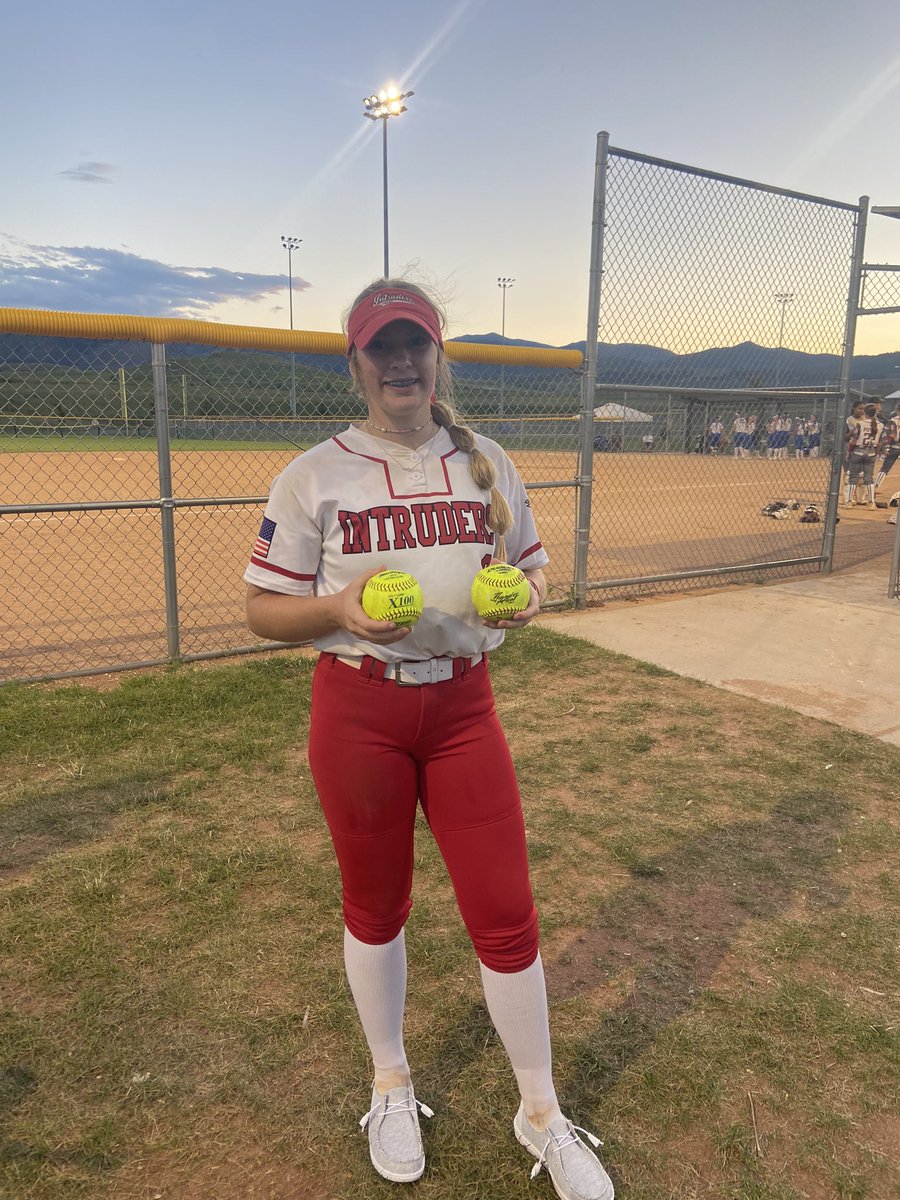 TX CF Intruders Gold tweet media