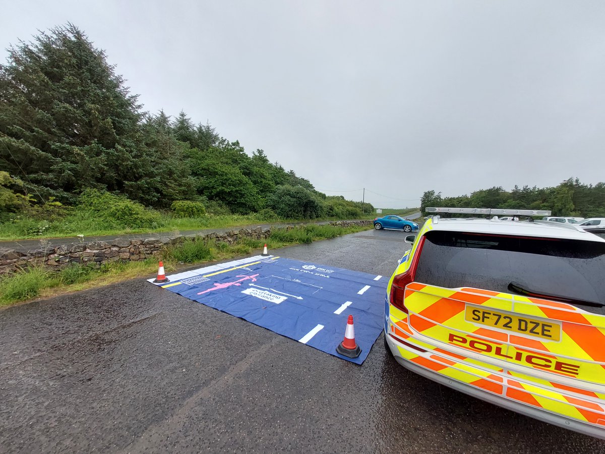 PSOSRoads's tweet photo. Officers from #RPMotherwell and @PSOSSouthLshire were engaged in #OpClosePass on Friday at Cathkin Road, Rutherglen. Several drivers were spoken to regarding their speed, and 1 driver had a #chatonthemat regarding their road position whilst passing cyclists. 
#Plentyofspace https://t.co/KSUcKC9Hu2