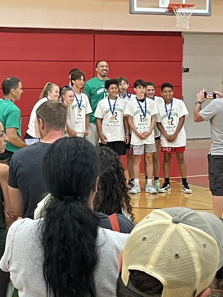 Chance_Hinton_'s tweet photo. So pleased to have been able to not only attend the grant Williams camp, but also be apart if the championship team. @ProCamps https://t.co/ZCWcQHL7P8