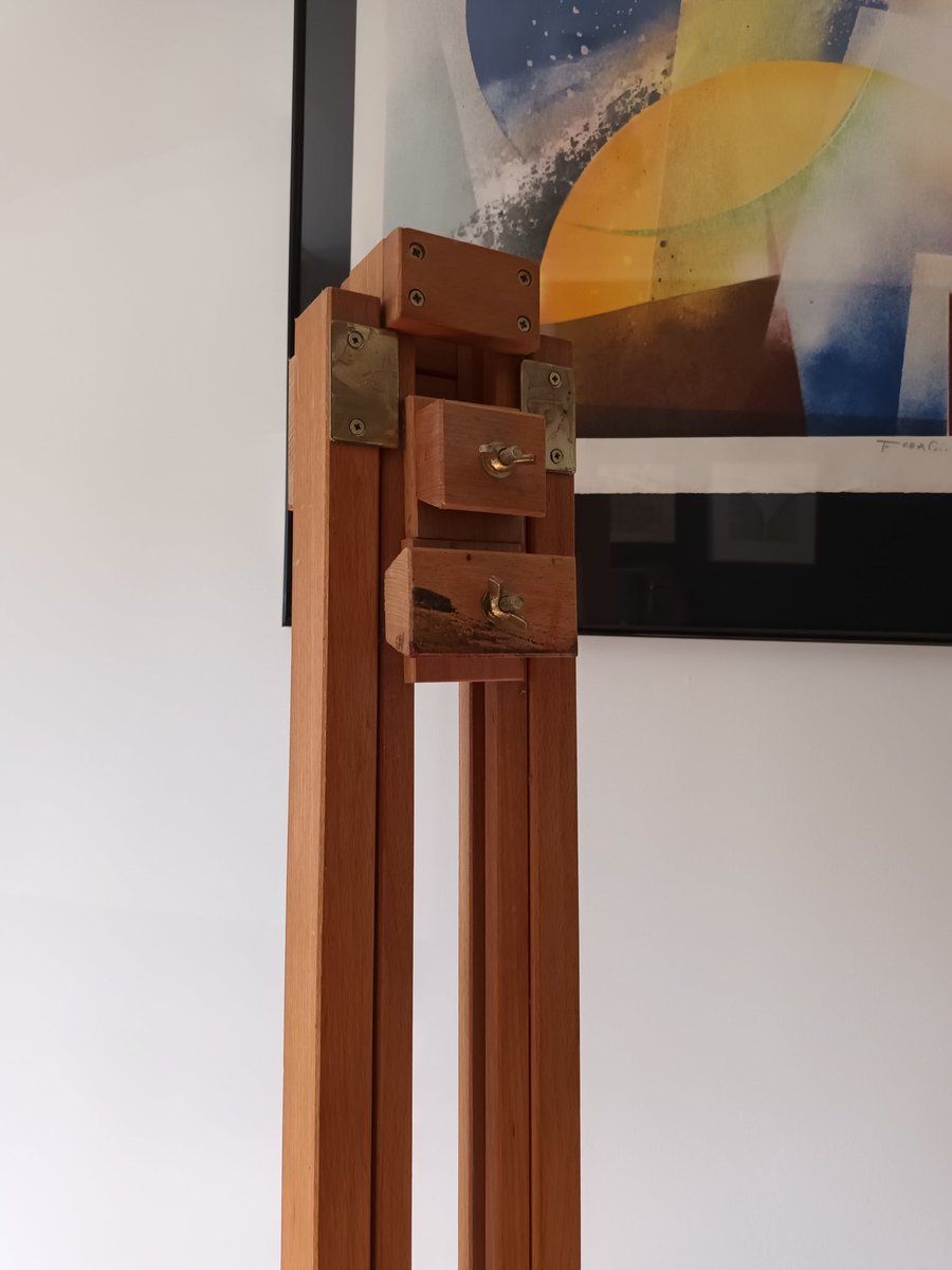 ReadButNotHeard's tweet image. Loxley Radial Easels for sale.
Used, in good condition.
£50 each
Collection from N18.
Please DM if interested.