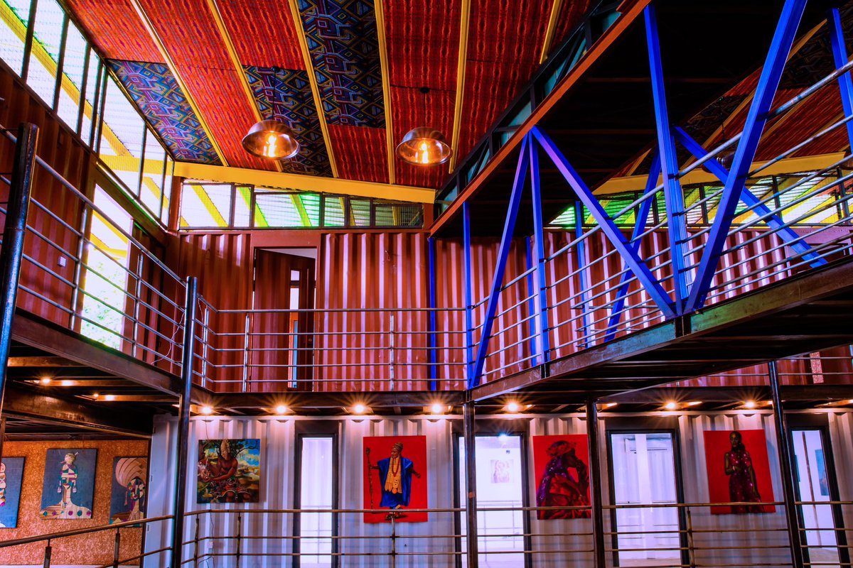 BayoOmoboriowo's tweet photo. I started this KREATIVE Centre in 2018 with a passionate desire to create a space for creatives to Experiment, Express and Experience Art till they become globally relevant. It’s called the MAD HOUSE and it’s located in University of Lagos. 5 years after and we are almost set! https://t.co/POEPkGJ8b8
