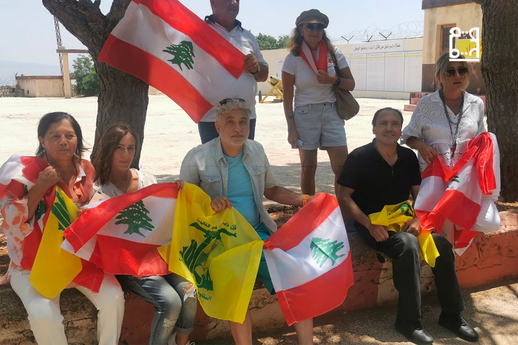 MideastToday's tweet image. Men from the #Hezbollah terror organization over the weekend #dismantled one of the two #tents set up on Israeli territory on Mount Dov, near the Lebanese #border. 

However, the number of people staying in the camp did not change #Lebanon #Israel #Iran