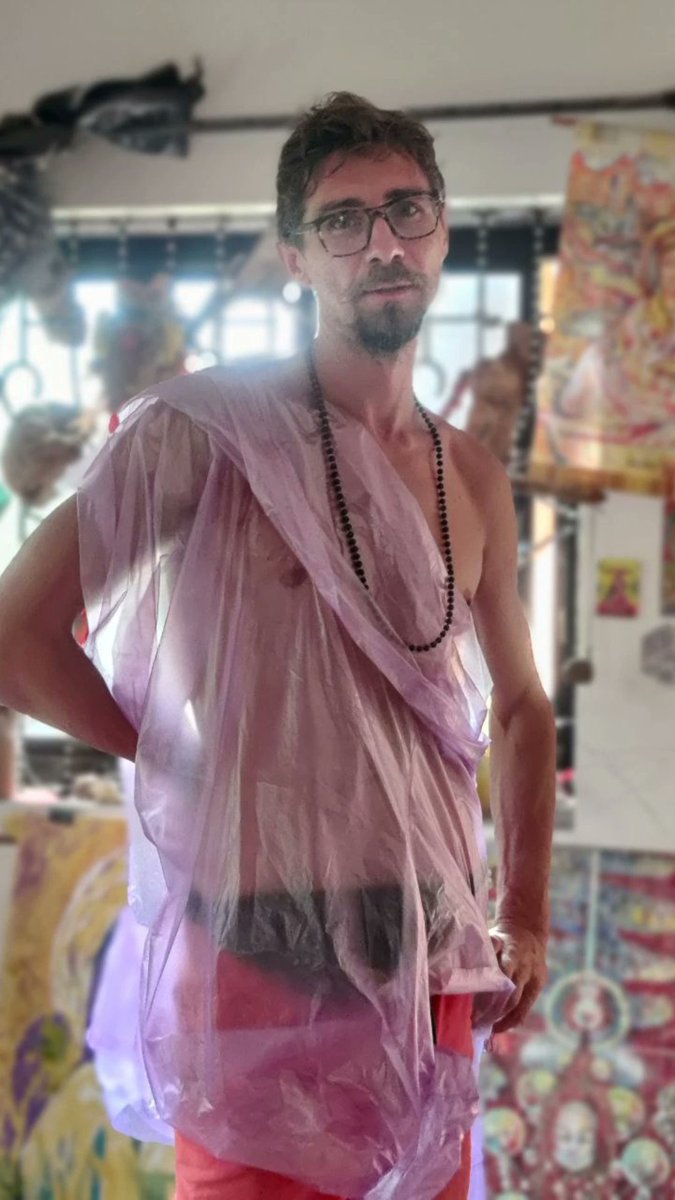 Kolya Komarov (@kolyakomarov) on Twitter photo 