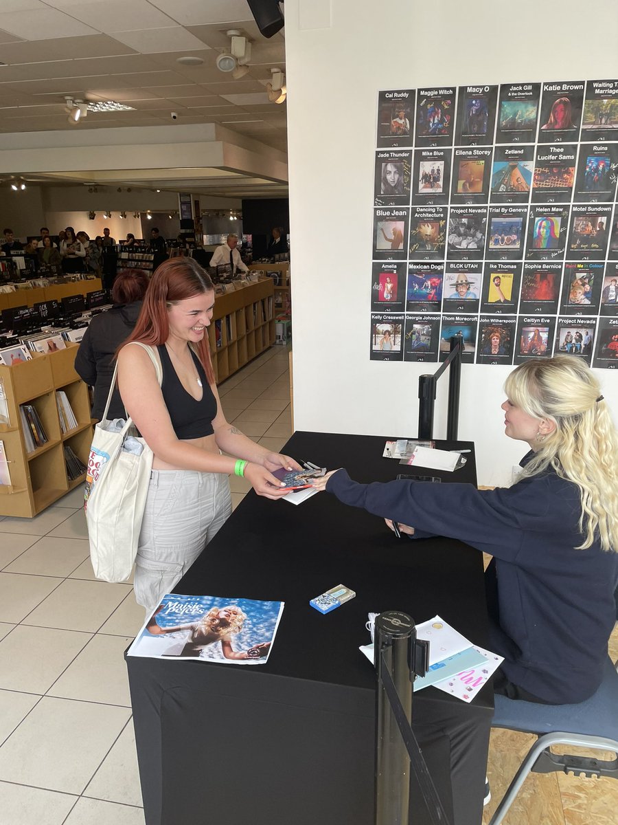 chlo ❤️‍🔥 tweet media