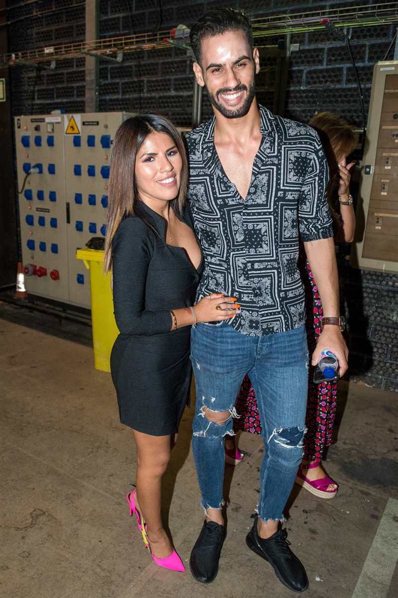AzuMisma's tweet photo. Eso es defiéndete asraf,estamos contigo y no dejes que esa señora te vapulee más porque no te lo mereces,vive tu vida porque has conseguido mucho,y sigue con personas que si te quieren de verdad como @IsaPantojam 🤎 @Asrafmodel #AsrafEstamosContigo https://t.co/dXvfg7UgJ8