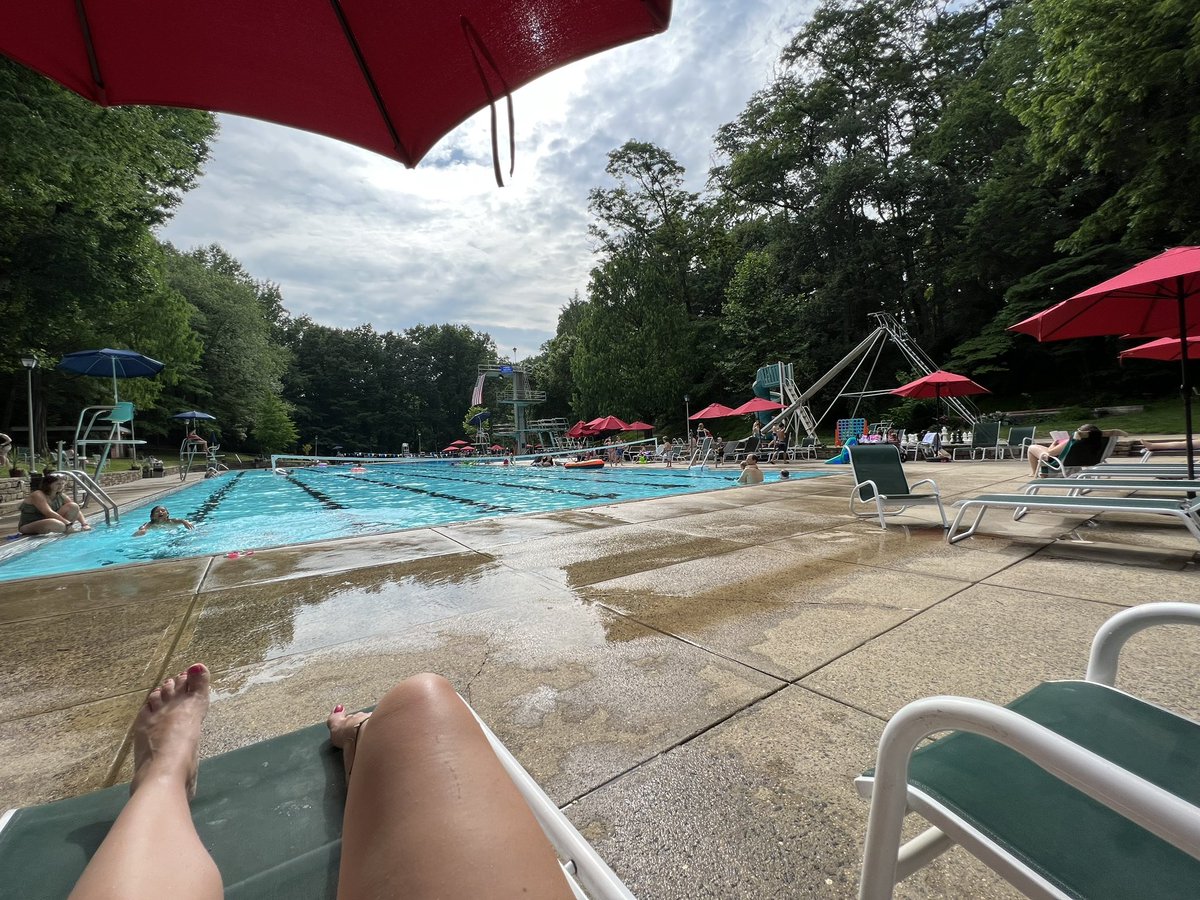 christen_rexing's tweet photo. Suns out buns out! #DelcoPoolMom 👙
I went down the big ass #SafetySecond slide then hit the lap pool. 🏊🏻♀️♥️
After a suit change to mix up the tan lines, I played with the 10yo on the dives. I’m a huge fan of the pencil✏️ https://t.co/Rla2xQGz9f