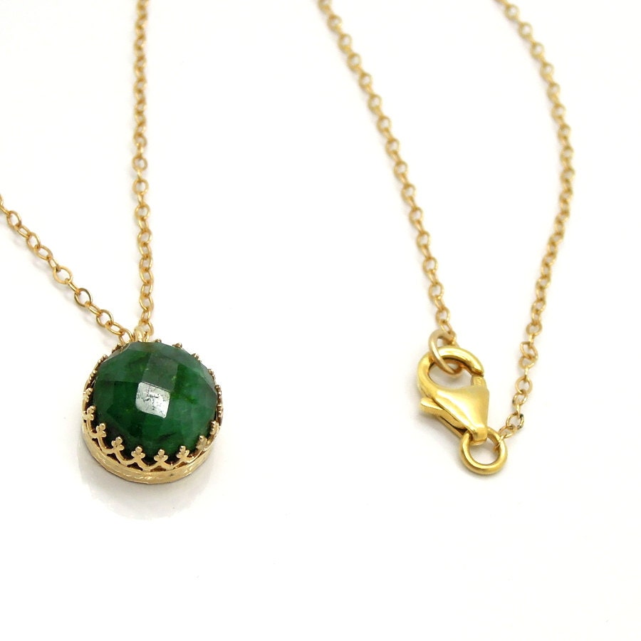 Excited to share the latest addition to my #etsy shop: Emerald pendant set in gold and a gold filled chain etsy.me/3NWtez3 #fromisrael #smallpendant #goldpendant #delicatependant #handmadenecklace #handmadependant #roundpendant #fashionpendant #pendantwithstone