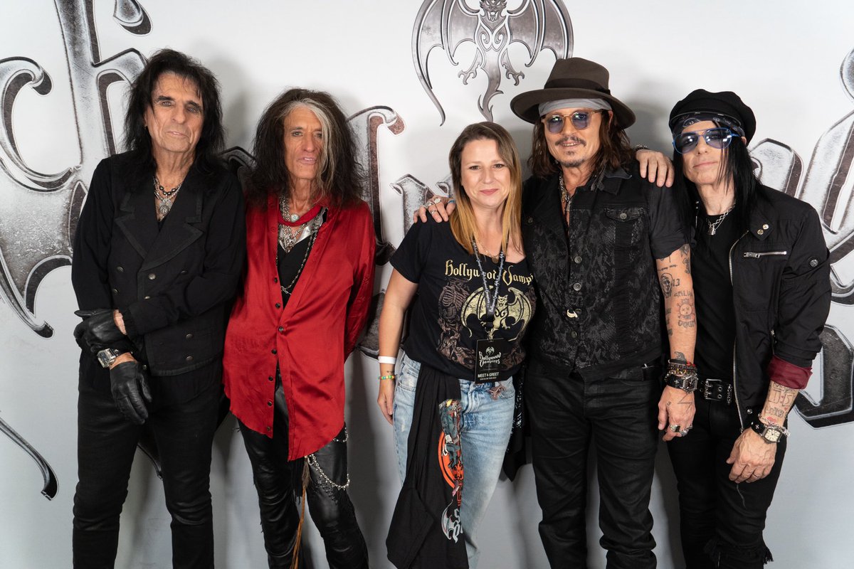 Thank you #HollywoodVampires for this opportunity… 
#HollywoodVampiresTour2023 
#JohnnyDepp 
#AliceCooper 
#JoePerry
#TommyHenriksen