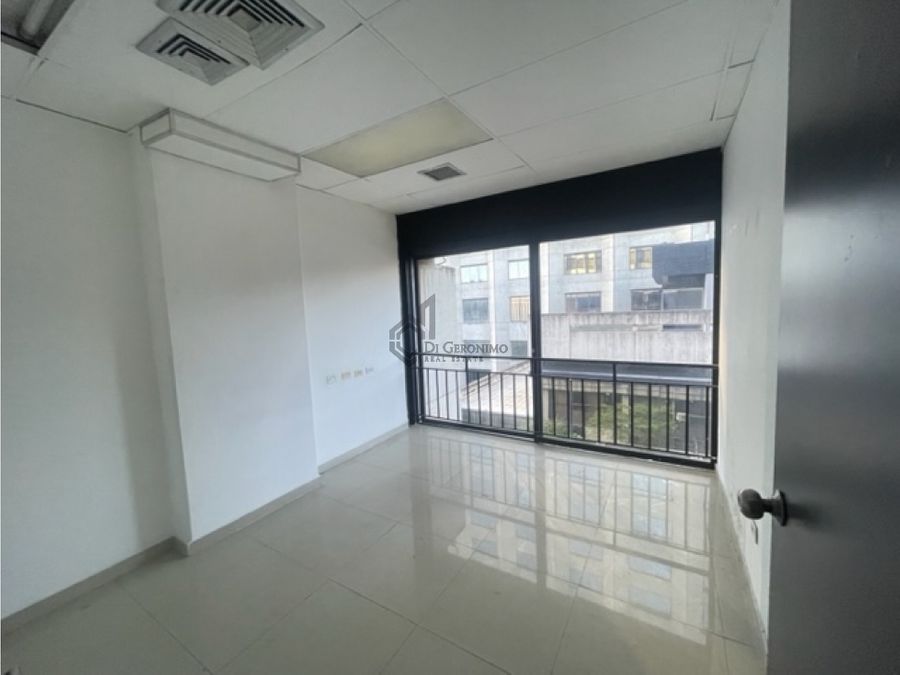 DiGeronimoRE's tweet photo. En el C.C. La Pirámide de Prados del Este en #Baruta #Caracas acaban de inaugurar un nuevo local de @Forumsm_ve.
Aprovecha la oportunidad de alquilar una oficina en la torre empresarial de este centro comercial con renovada actividad.
https://t.co/0HKqUysAI7 https://t.co/lIFI4xH0iq
