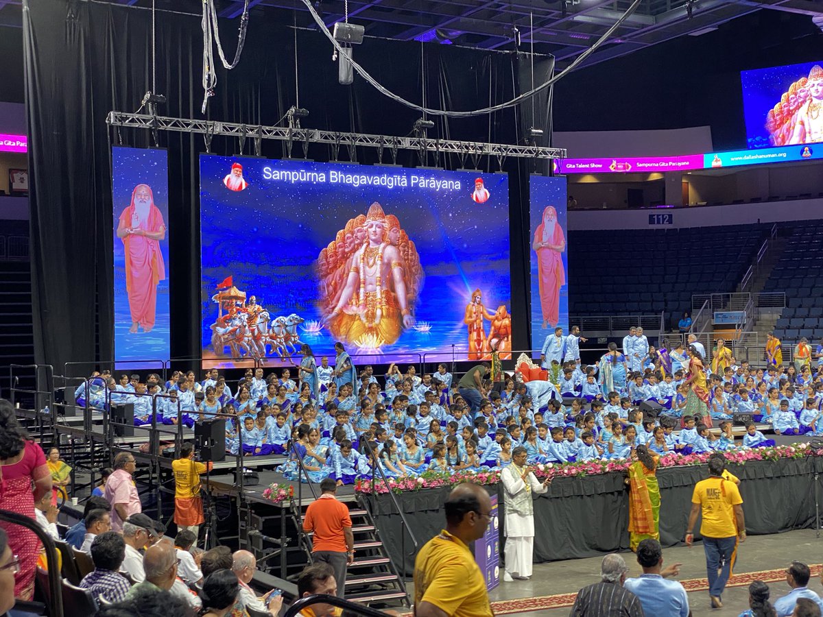 Blessed that my son is part of this #gitaMahāyajña 

youtube.com/live/y_Pcs-YRR…

#gita #gitaMahāyajña #bhagavadgita #sgsgitabatch8 #KSHT #AvadhootaDattaPeetham #goldmedal #SriSwamiji