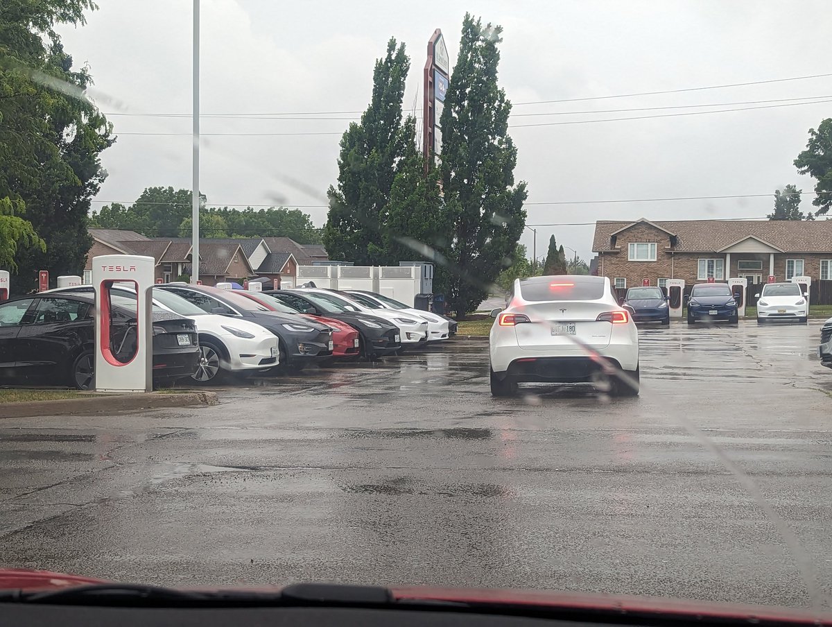 Frunker 🇨🇦🦌 tweet media