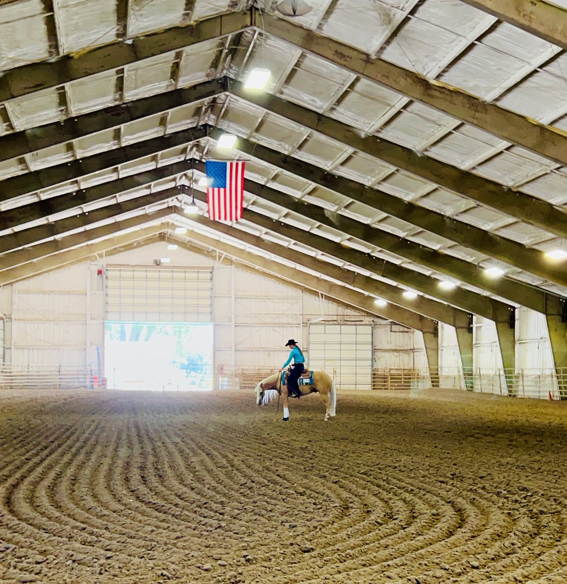 bethlutter's tweet image. Celebrating the 4th with my oldest daughter in western Nebraska ♥️🇺🇸