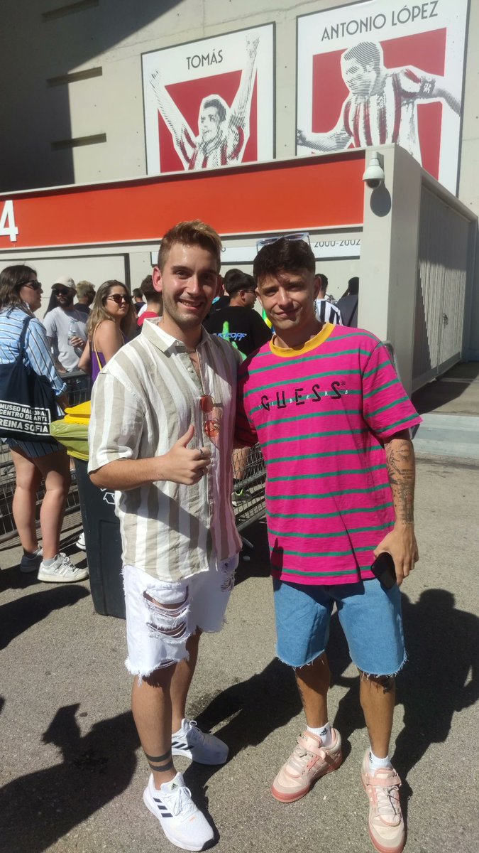 Aqui con el presi de <a href="/elbarrioklk_/">El Barrio🤞🏽</a> esperando la Velada 💪🏼✌🏼